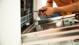 علت نشتی آب از زیر ظرفشویی